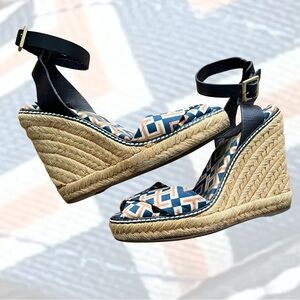 Tory Burch Navy and Tan Geometric Wedges